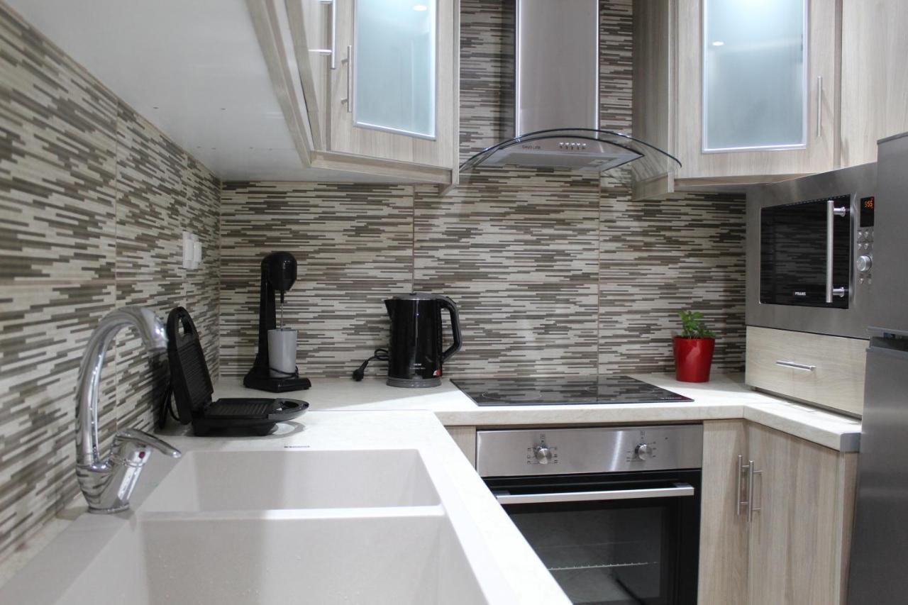 Vakis Apartments 5 Romanon Экстерьер фото